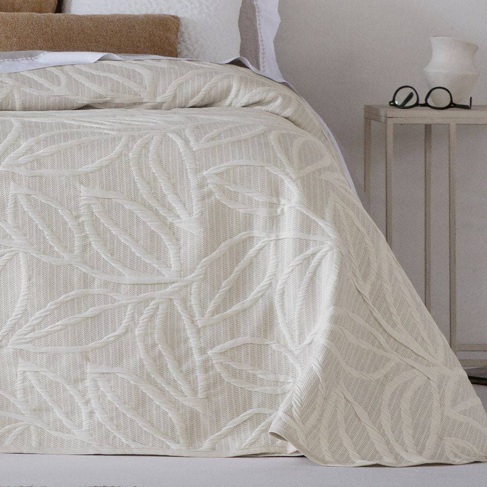 Couvre lit Loreta Beige